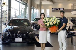 Chủ tịch Kim Dung ký kết hợp tác với đại diện Thế giới Mercedes, mở ra cơ hội sở hữu xe sang biển đẹp cho khách hàng