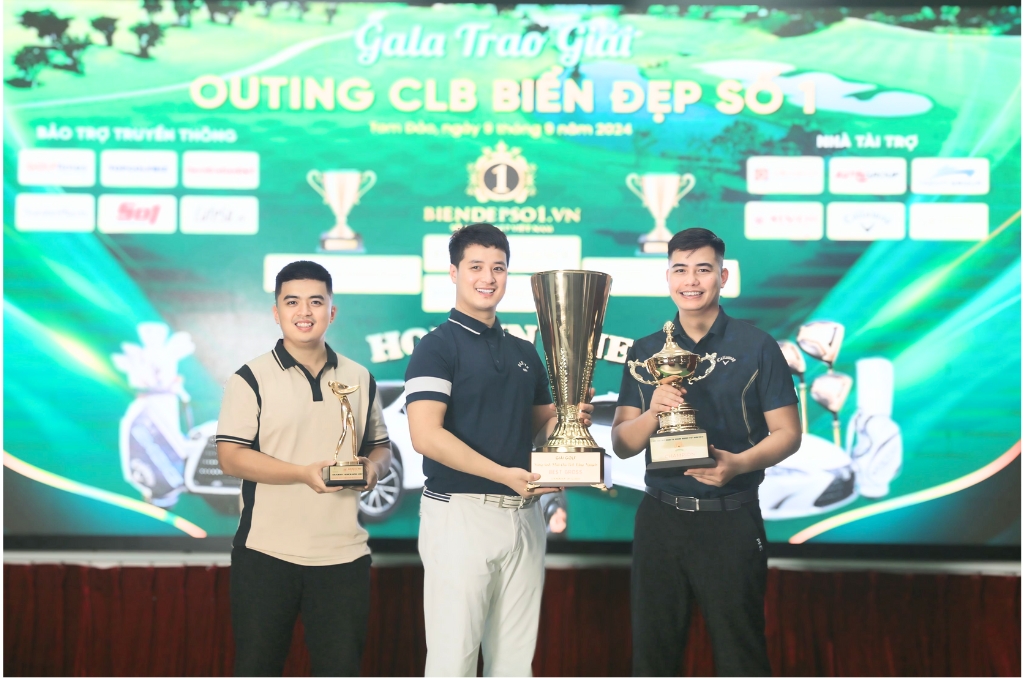 Outing CLB Biển đẹp số 1