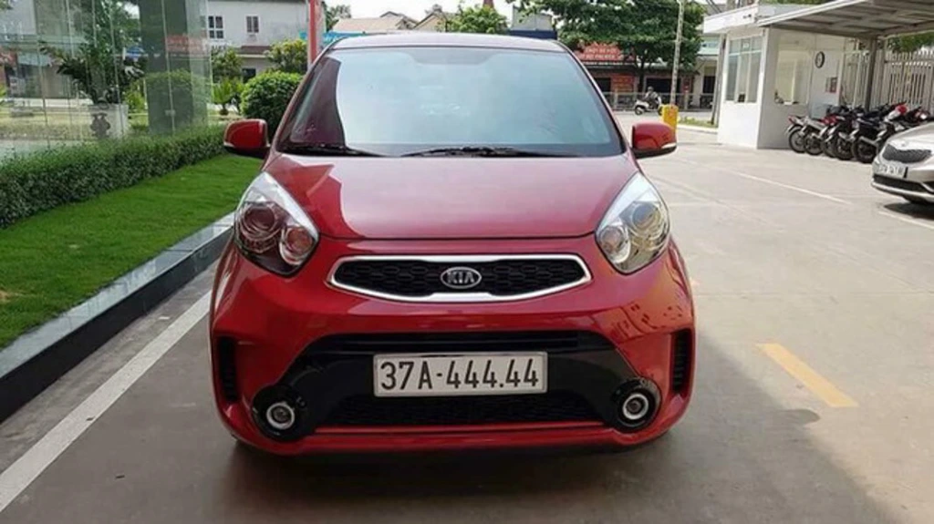 Biển ngũ quý 4 tuy có thẩm mỹ cao nhưng nhiều người cho rằng số 4 không tốt