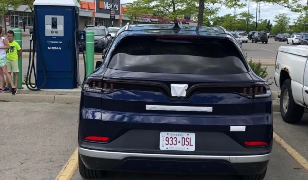Người Việt chỉ nên sở hữu biển số xe Canada với mục đích sưu tầm