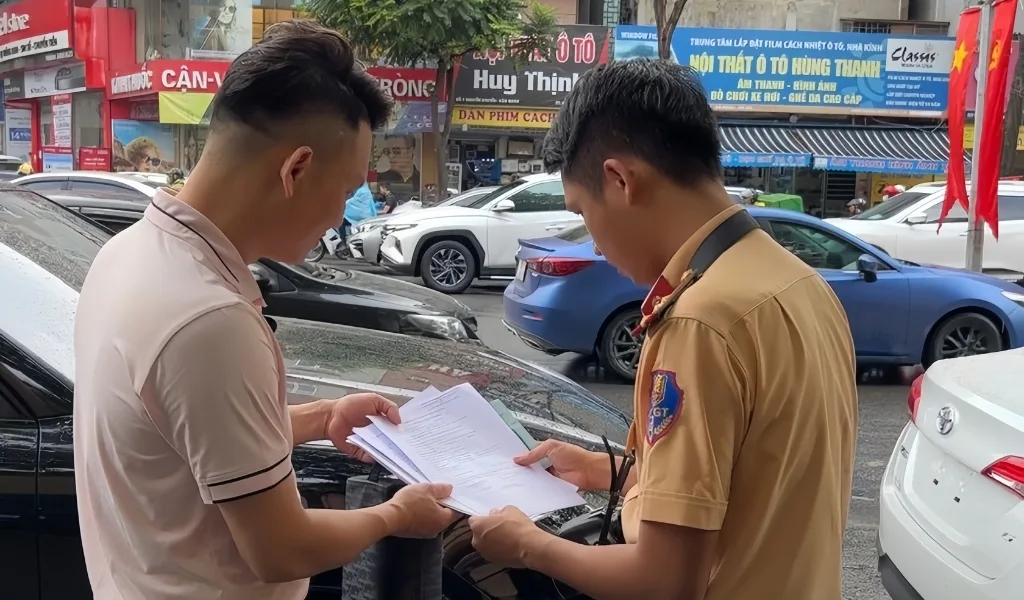 Trường hợp biển số bị ố vàng nặng, chữ và số bị mờ sẽ bị phạt từ 4 - 6 triệu đồng