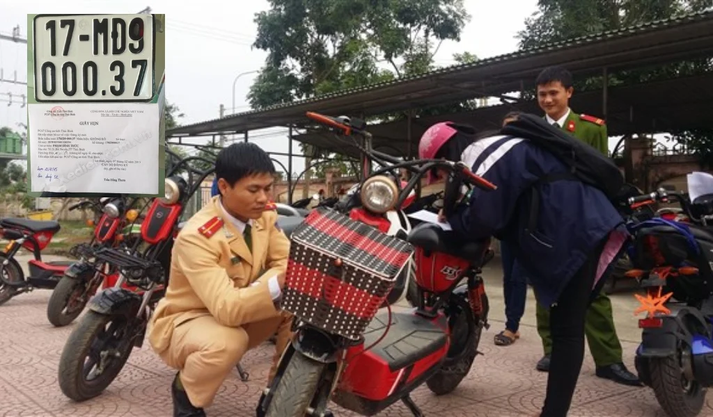 Sau khi hoàn thiện thanh toán và các giấy tờ cần thiết, chủ xe sẽ được nhận ngay biển tại chỗ