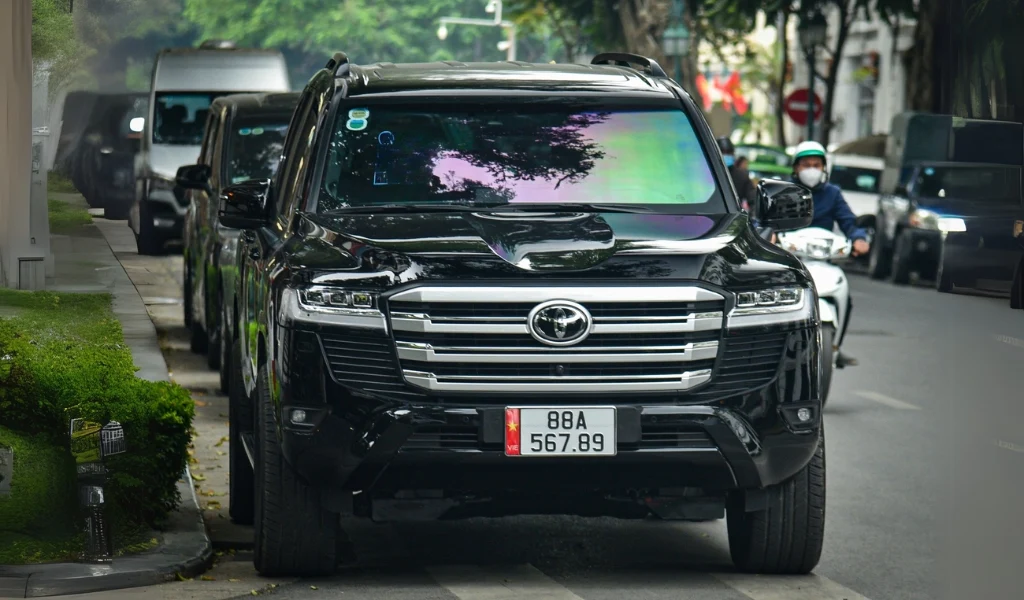 Theo quy định, người trúng đấu giá được phép chuyển nhượng 1 lần biển số trúng đấu giá kèm xe